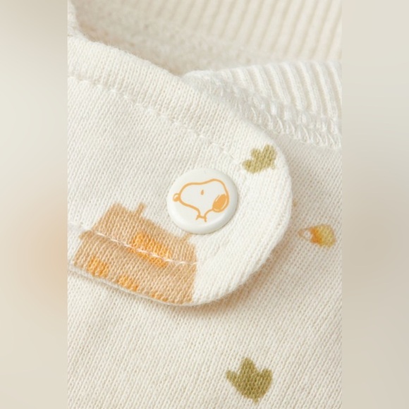 Baby Little Snoopy Halloween Sleep N’ play onesie fall - Picture 7 of 8